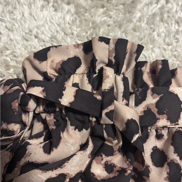 🎁 Leopard Print Shorts - Picture 5 of 5